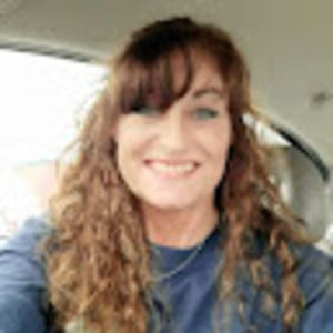 Meet your Posher, Angie